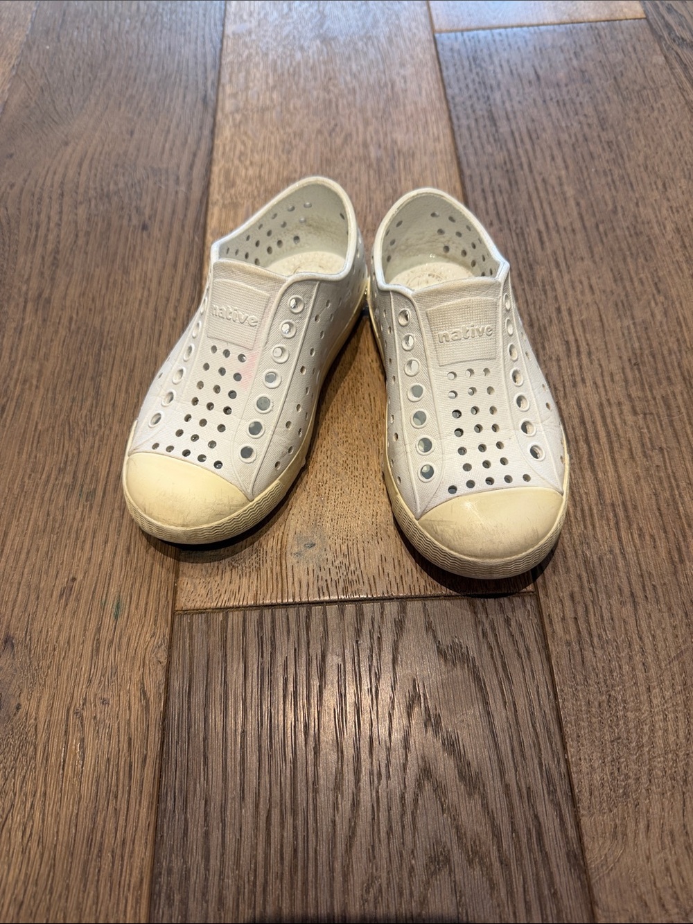 Native Kids Slip-On Sneakers in Cream/Off-White